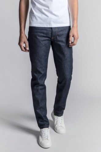 Dżinsy z surowego denimu – archiwum