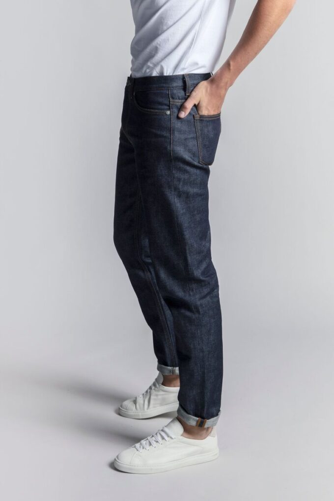 Dżinsy z surowego denimu – archiwum Dżinsy z surowego denimu – archiwum