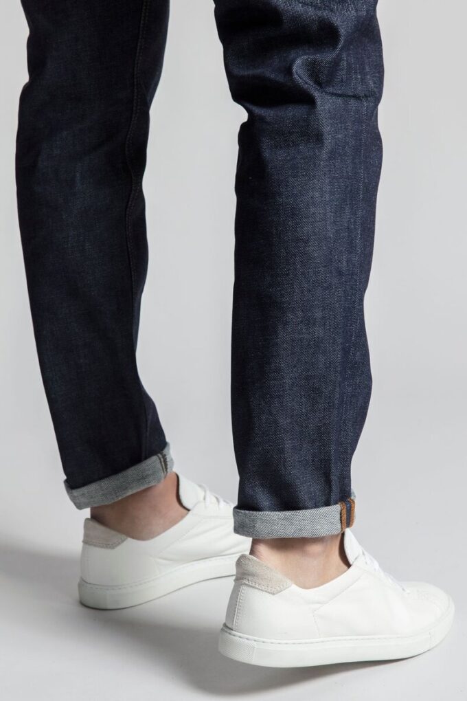 Dżinsy z surowego denimu – archiwum Dżinsy z surowego denimu – archiwum
