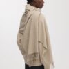 Oversize’owy szalik z wełny kaszmirowej Oversize’owy szalik z wełny kaszmirowej
