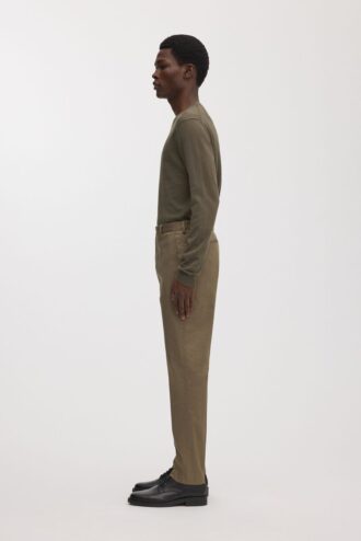 Regularne spodnie chino