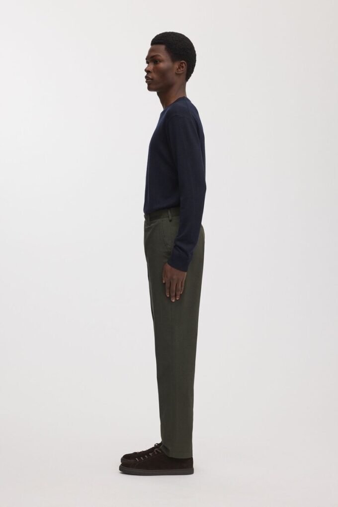 Regularne spodnie chino