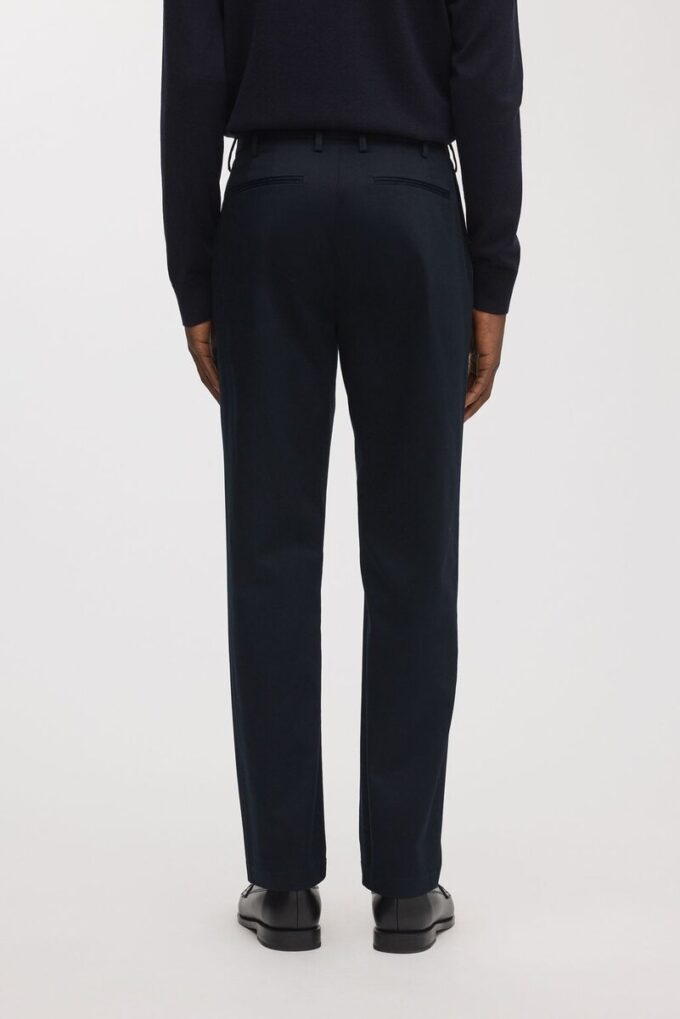 Regularne spodnie chino