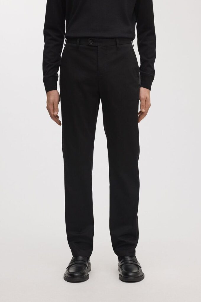 Regularne spodnie chino