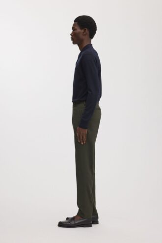 slim chino 2 4 330x494 - Slim Chino