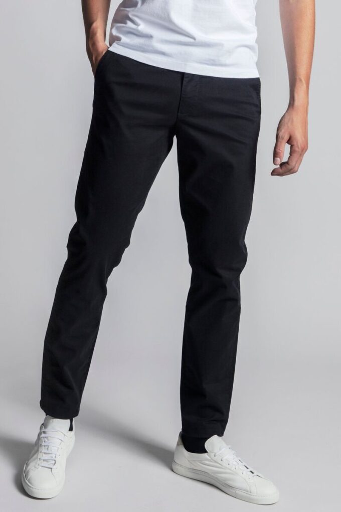 Spodnie chino – archiwalne Spodnie chino – archiwalne