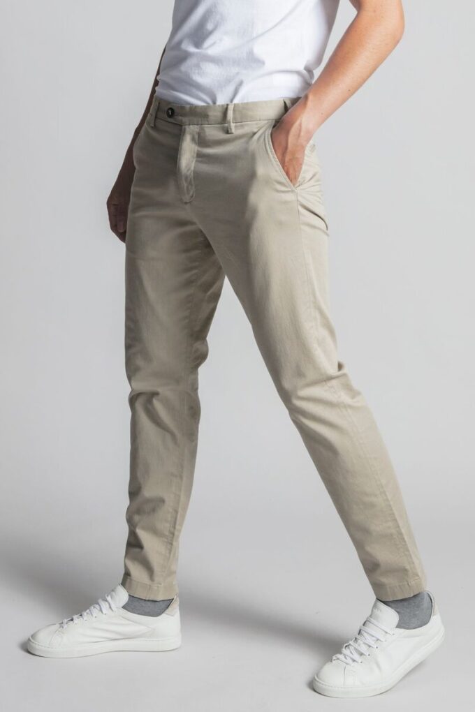 Spodnie chino – archiwalne Spodnie chino – archiwalne
