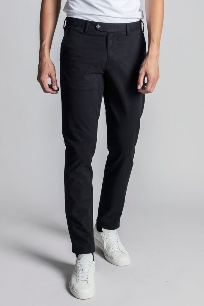 Spodnie chino – archiwalne Spodnie chino – archiwalne