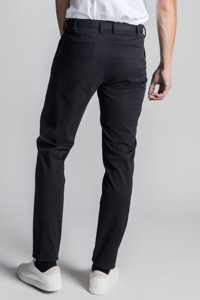 Spodnie chino – archiwalne Spodnie chino – archiwalne
