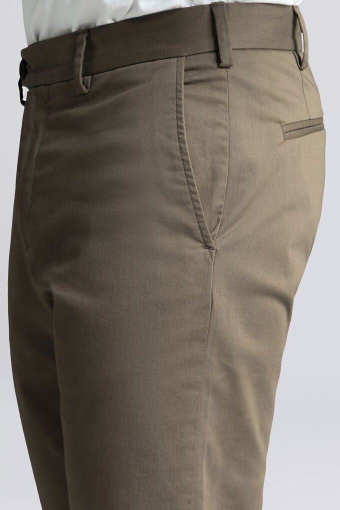 Spodnie chino – archiwalne Spodnie chino – archiwalne