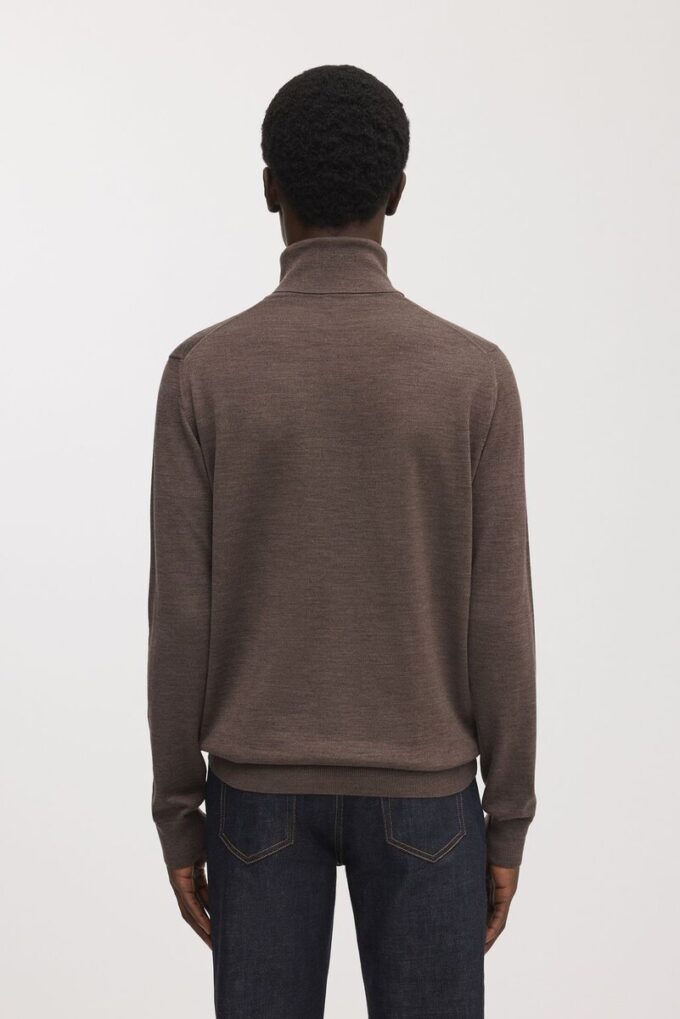 Sweter merynosowy z golfem