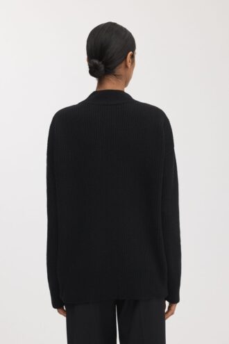 Sweter z golfem