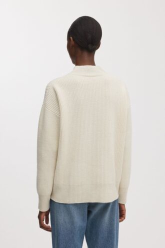 Sweter z golfem
