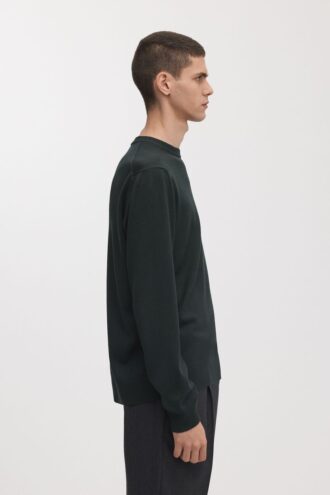 Sweter z wełny merynosowej Sweter z wełny merynosowej